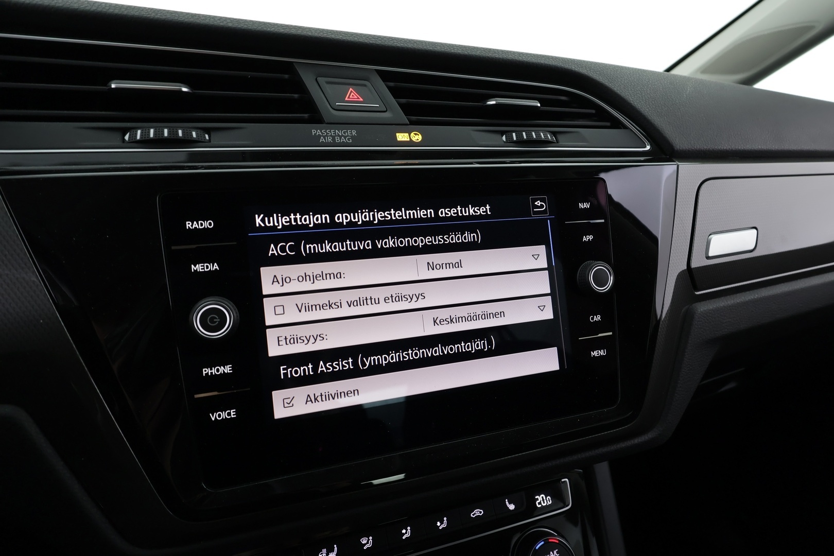 VOLKSWAGEN Touran 2019