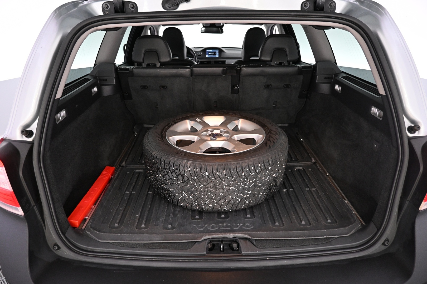 VOLVO XC70 2014