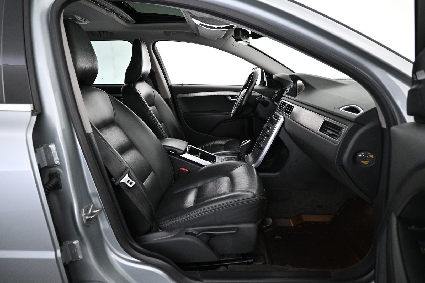 VOLVO XC70 2014