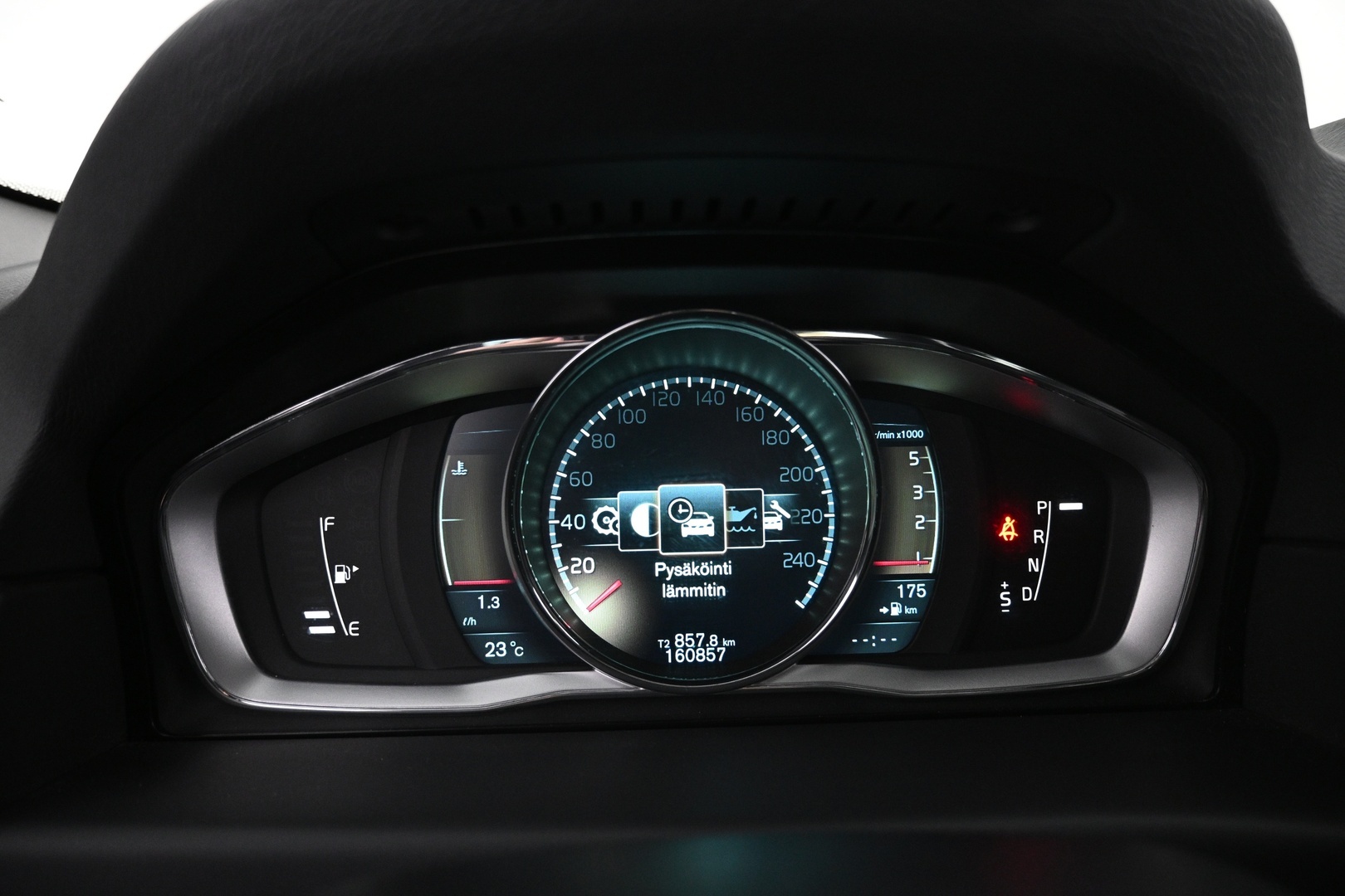 VOLVO XC70 2014