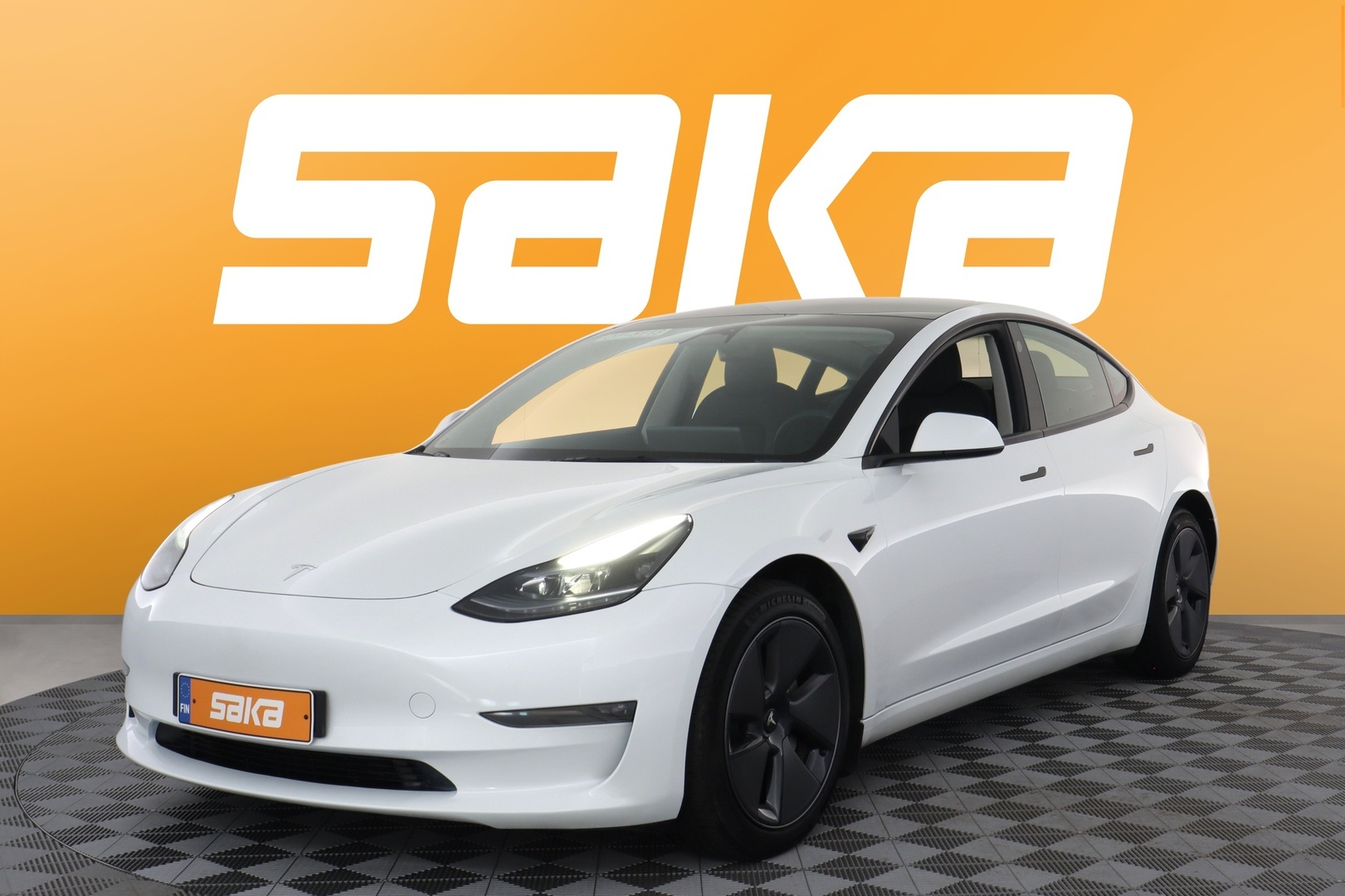 TESLA Model 3 2023
