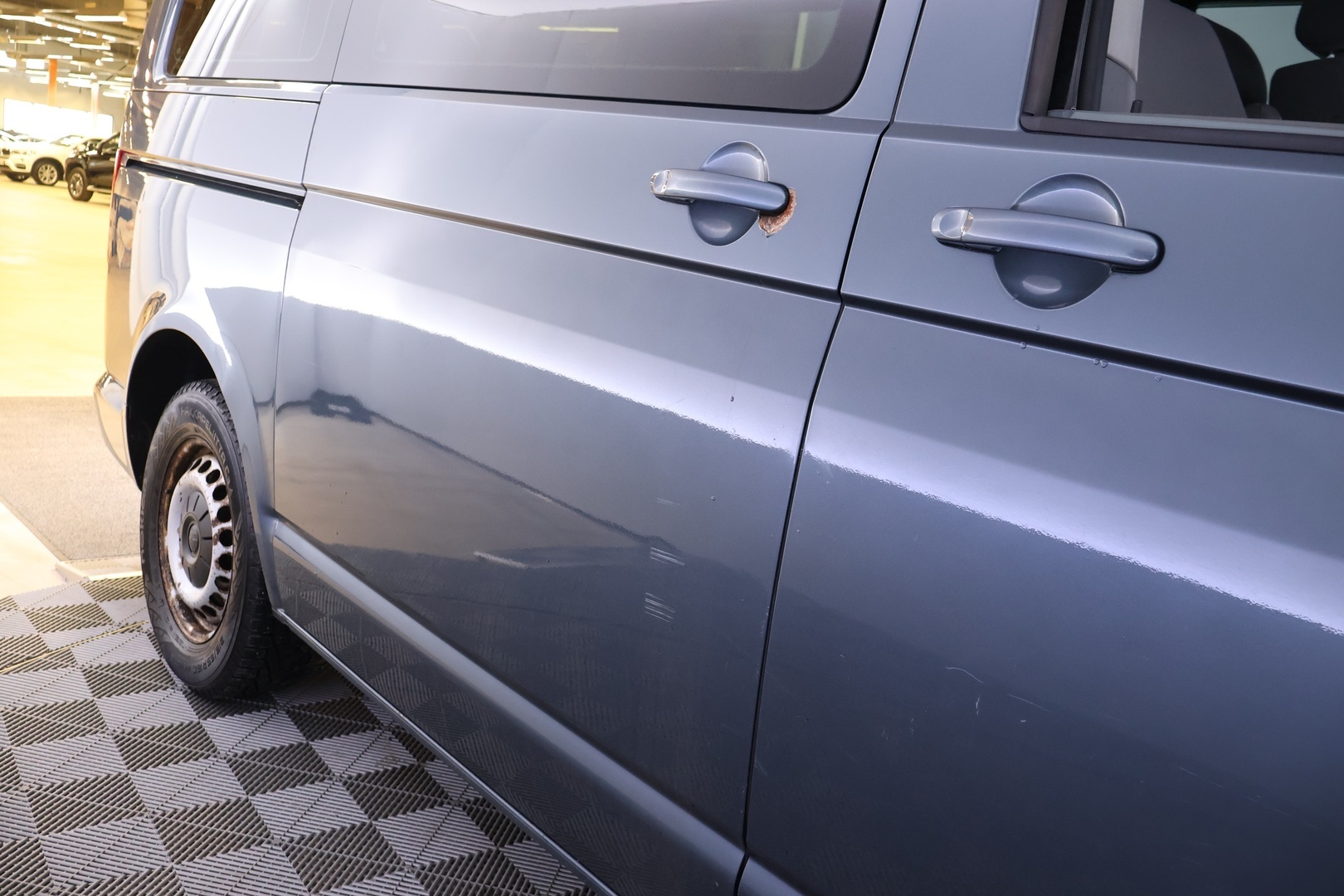 VOLKSWAGEN Multivan 2004