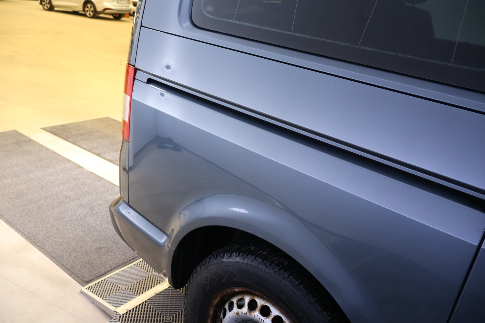 VOLKSWAGEN Multivan 2004