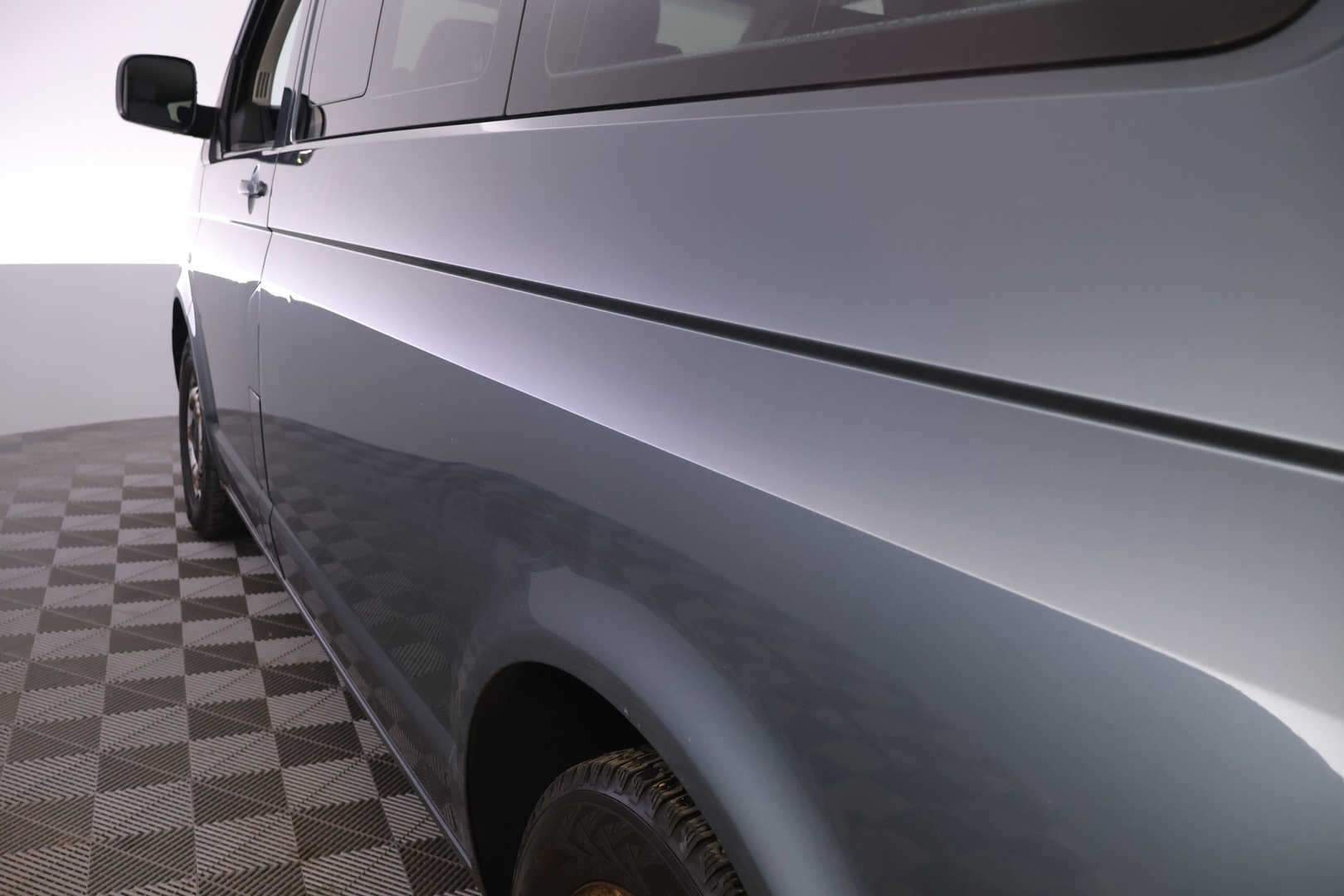 VOLKSWAGEN Multivan 2004