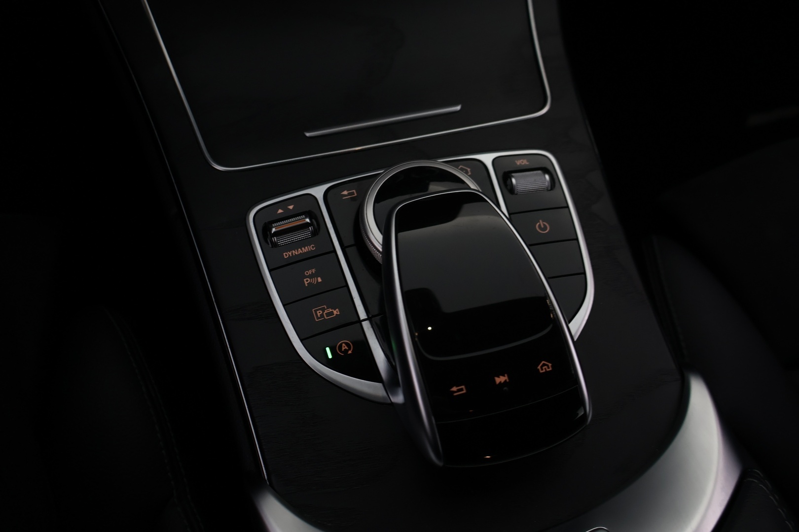 MERCEDES-BENZ C 2018