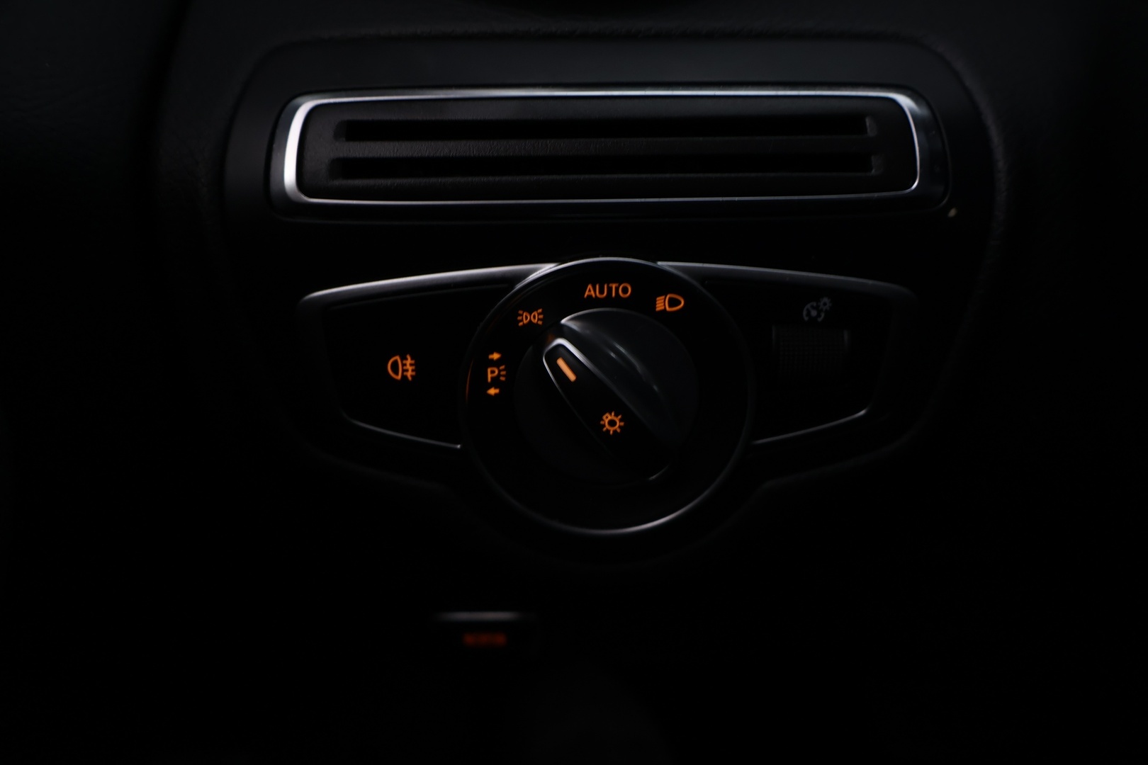 MERCEDES-BENZ C 2018