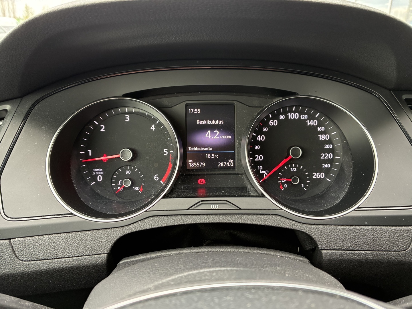 VOLKSWAGEN Passat 2018