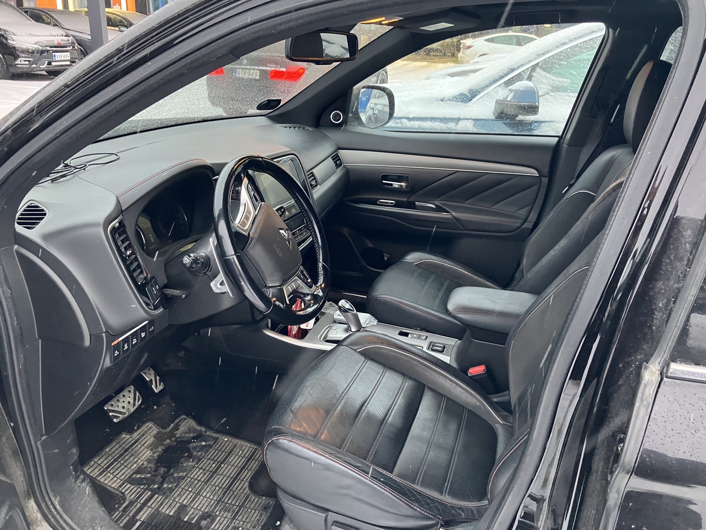 MITSUBISHI Outlander PHEV 2018