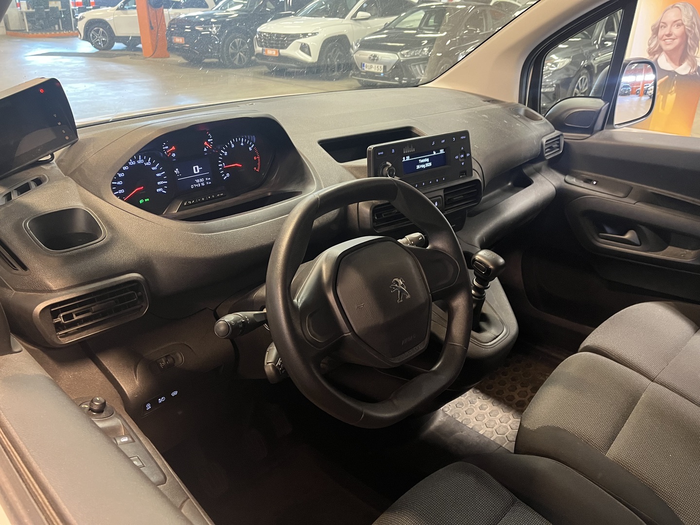 PEUGEOT Partner 2023