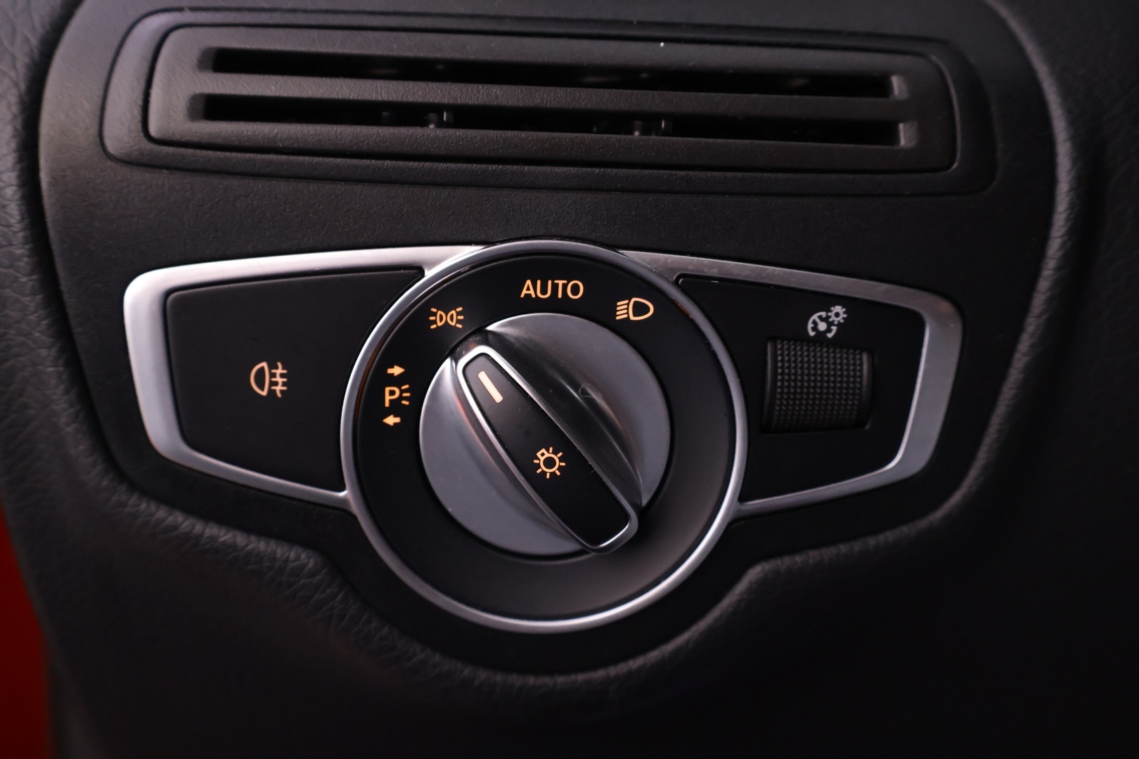 MERCEDES-BENZ GLC 2021