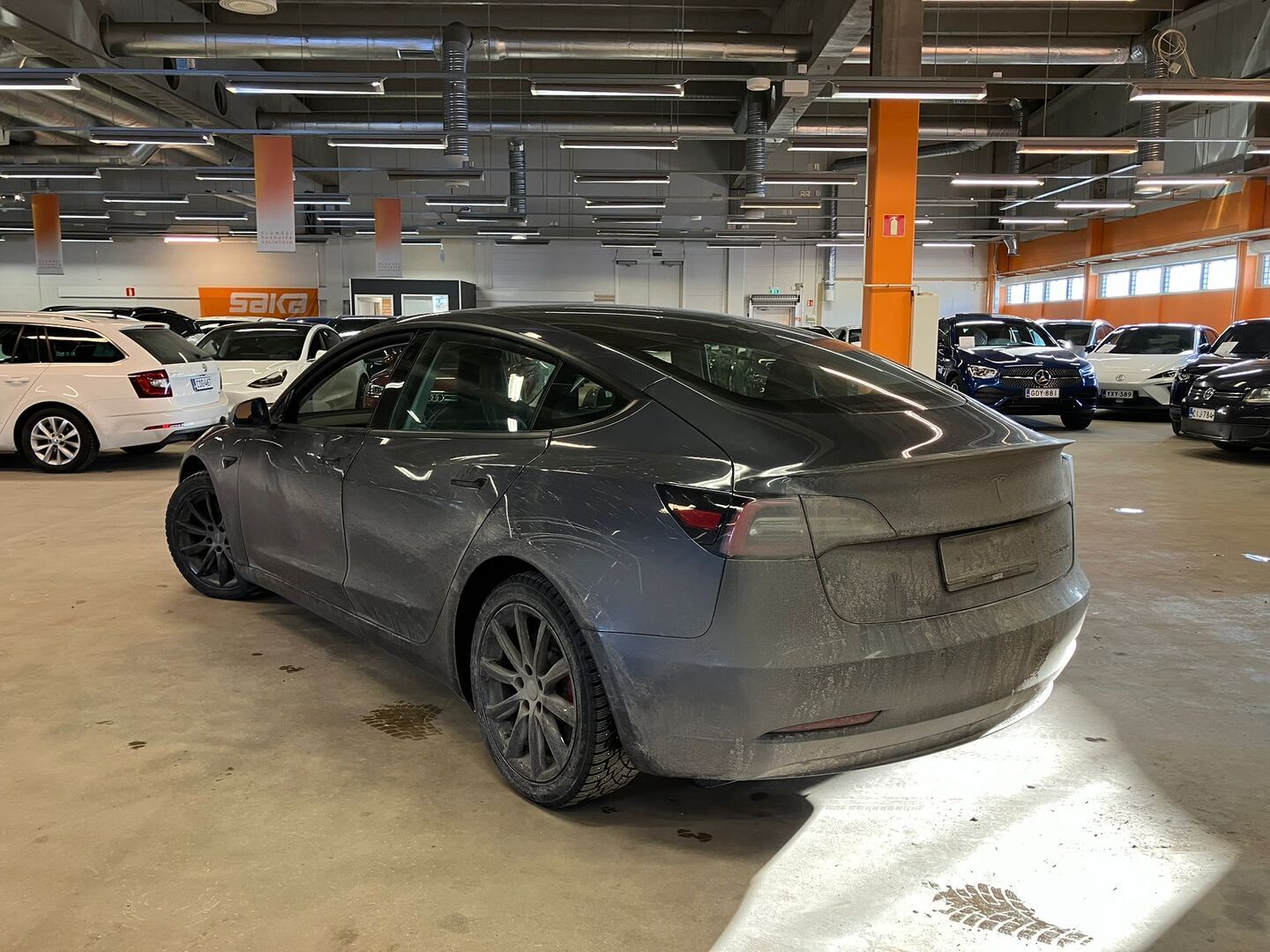 TESLA Model 3 2021