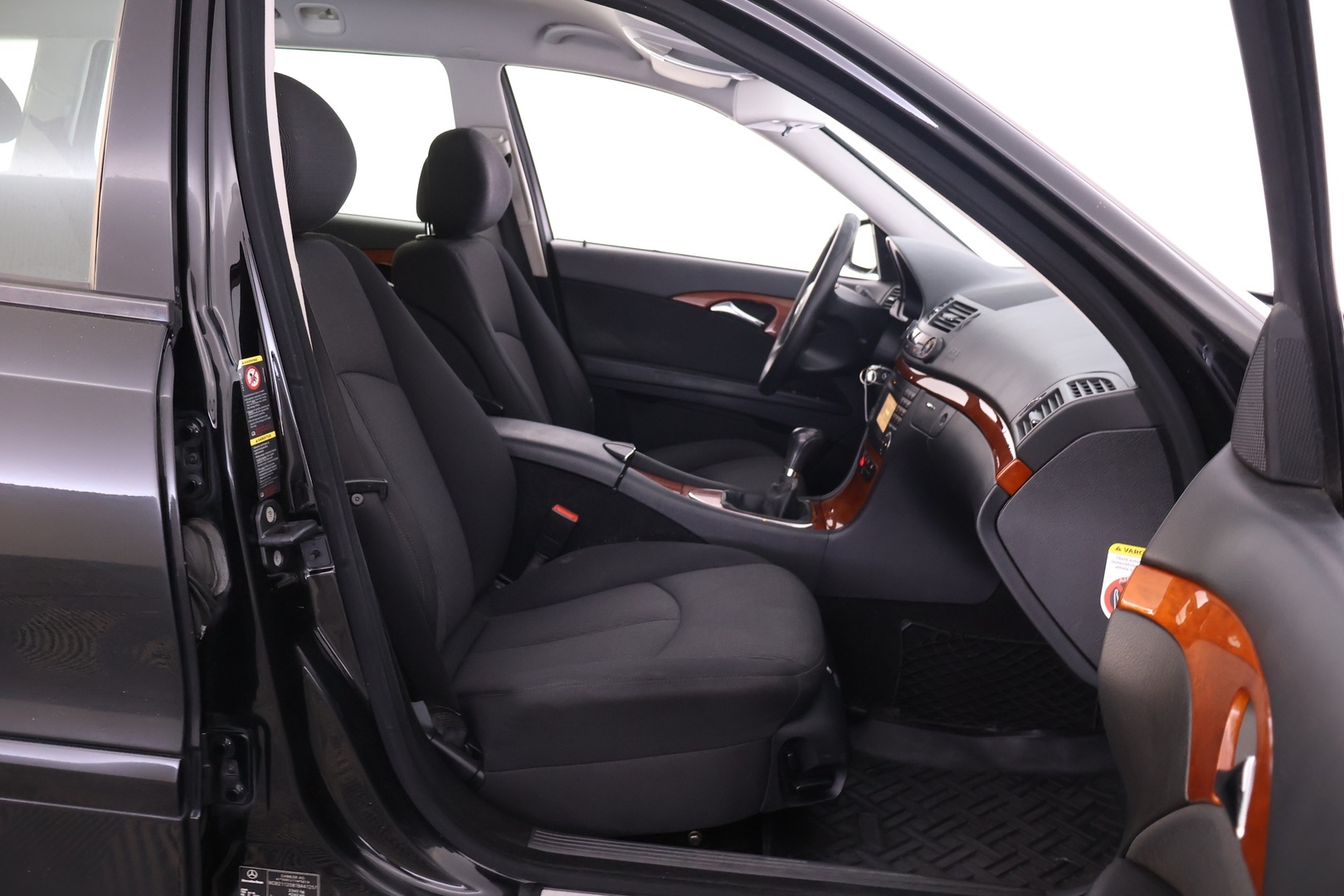 MERCEDES-BENZ E 2009