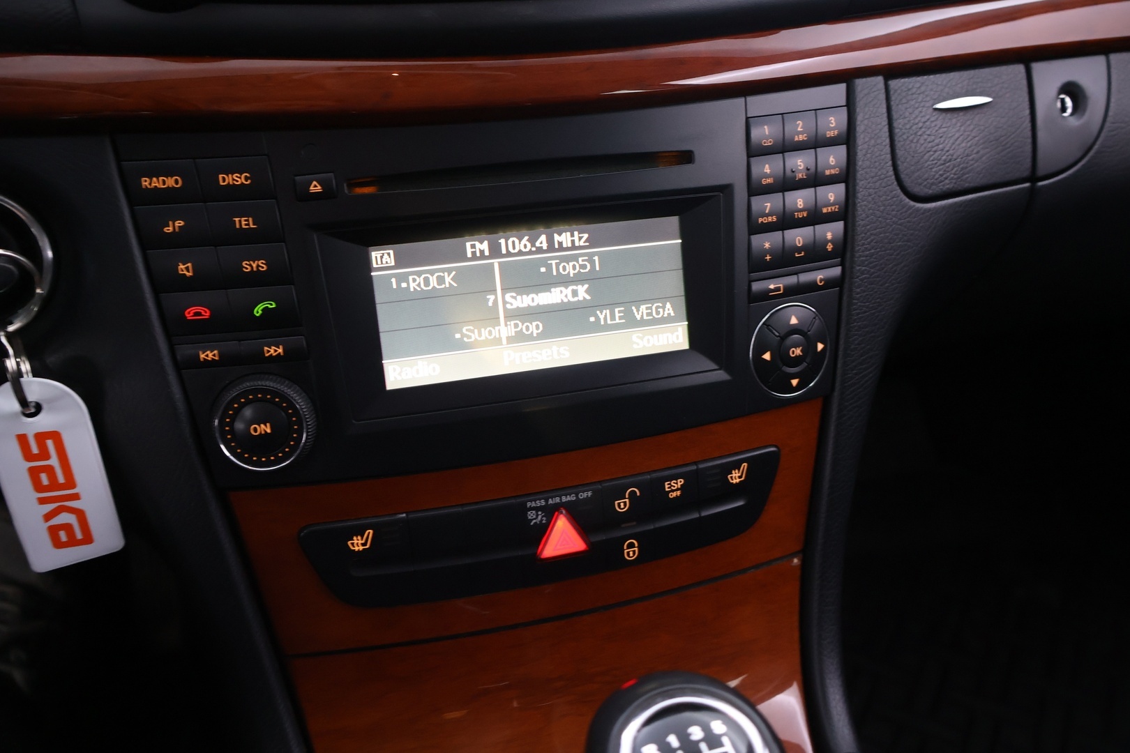 MERCEDES-BENZ E 2009