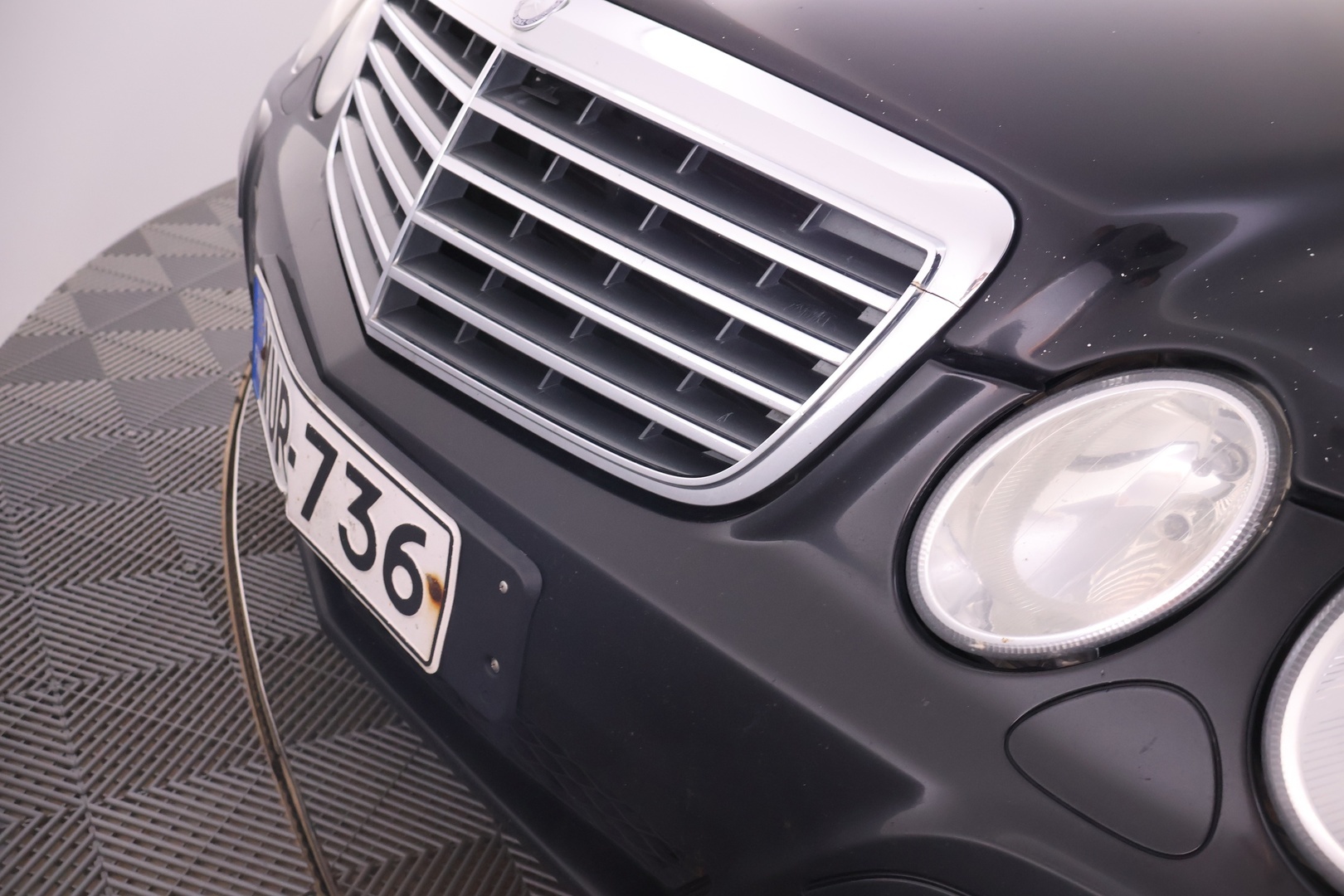 MERCEDES-BENZ E 2009