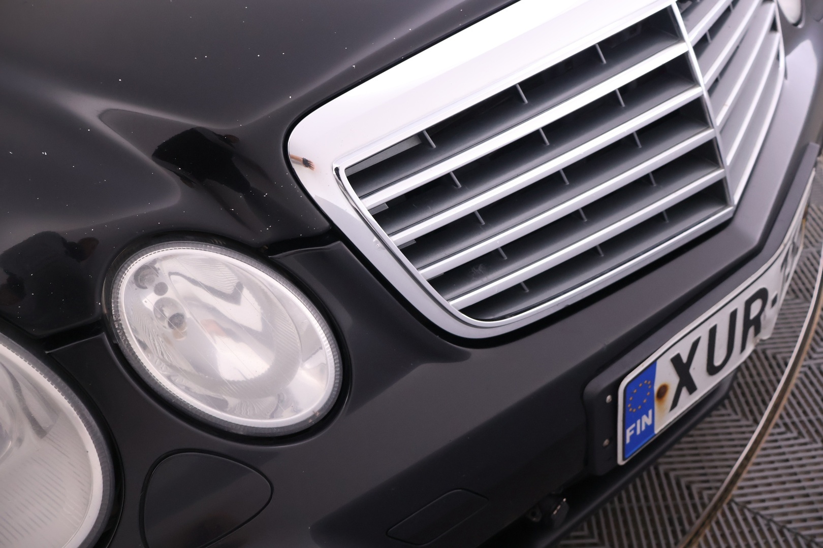 MERCEDES-BENZ E 2009