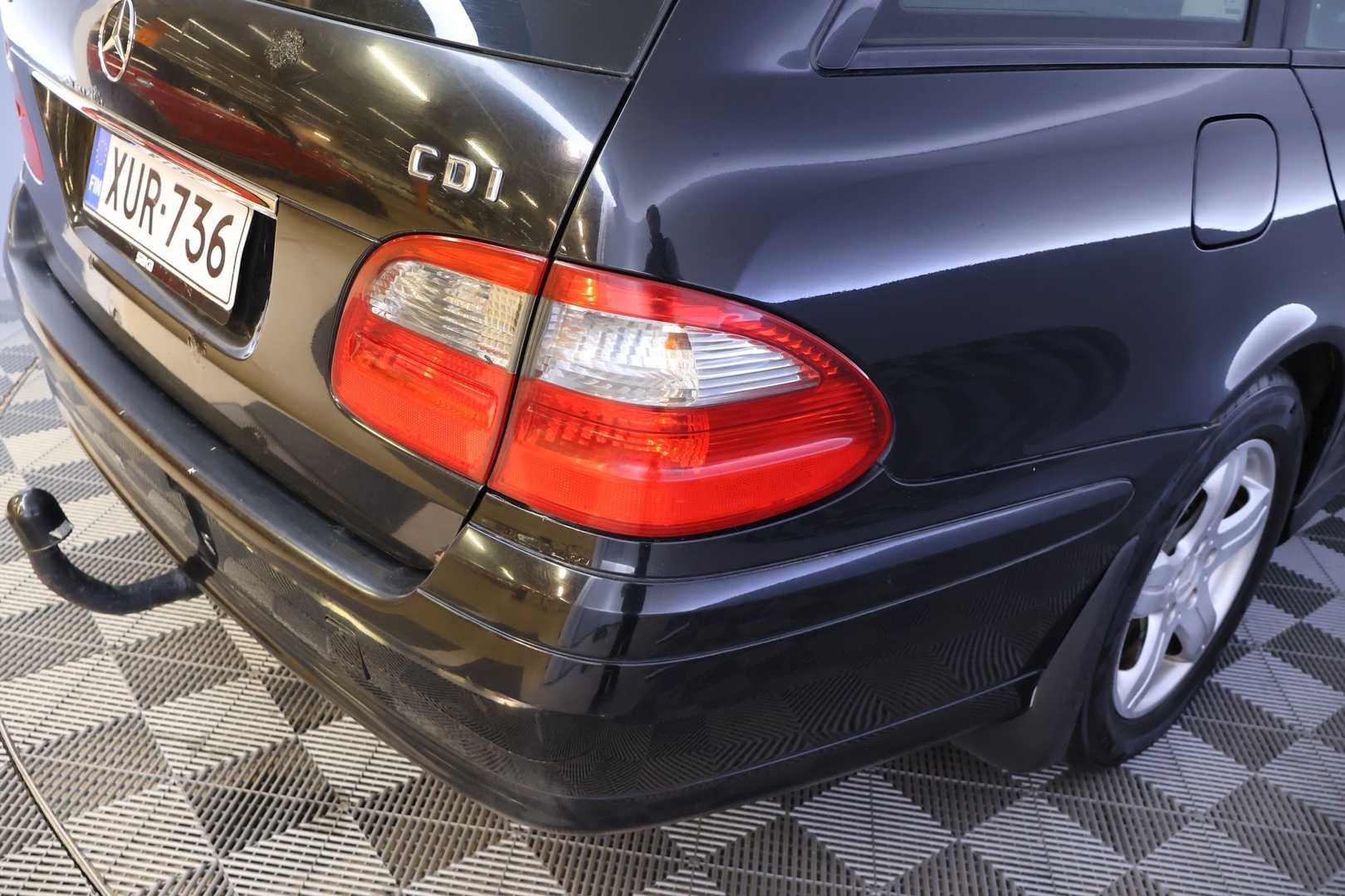 MERCEDES-BENZ E 2009