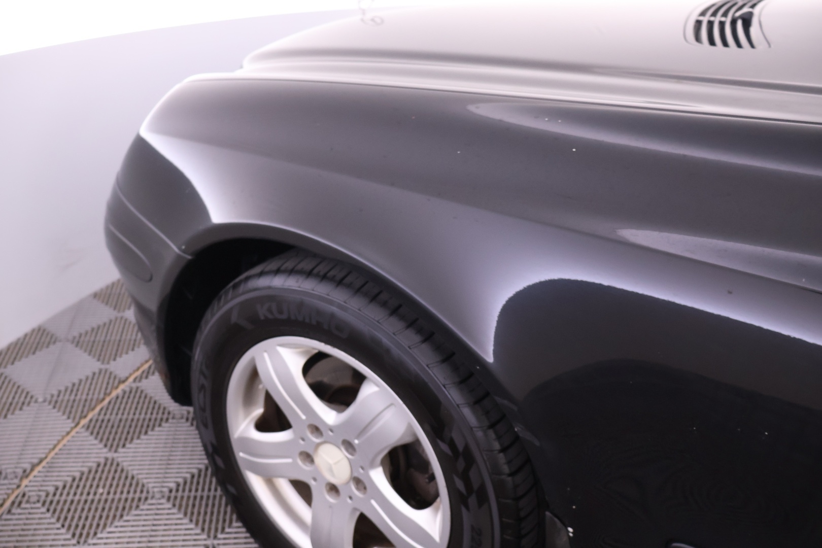 MERCEDES-BENZ E 2009