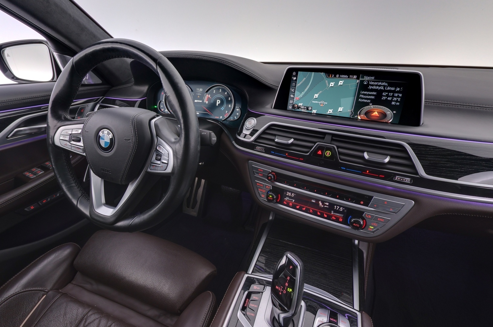 BMW 740 2017