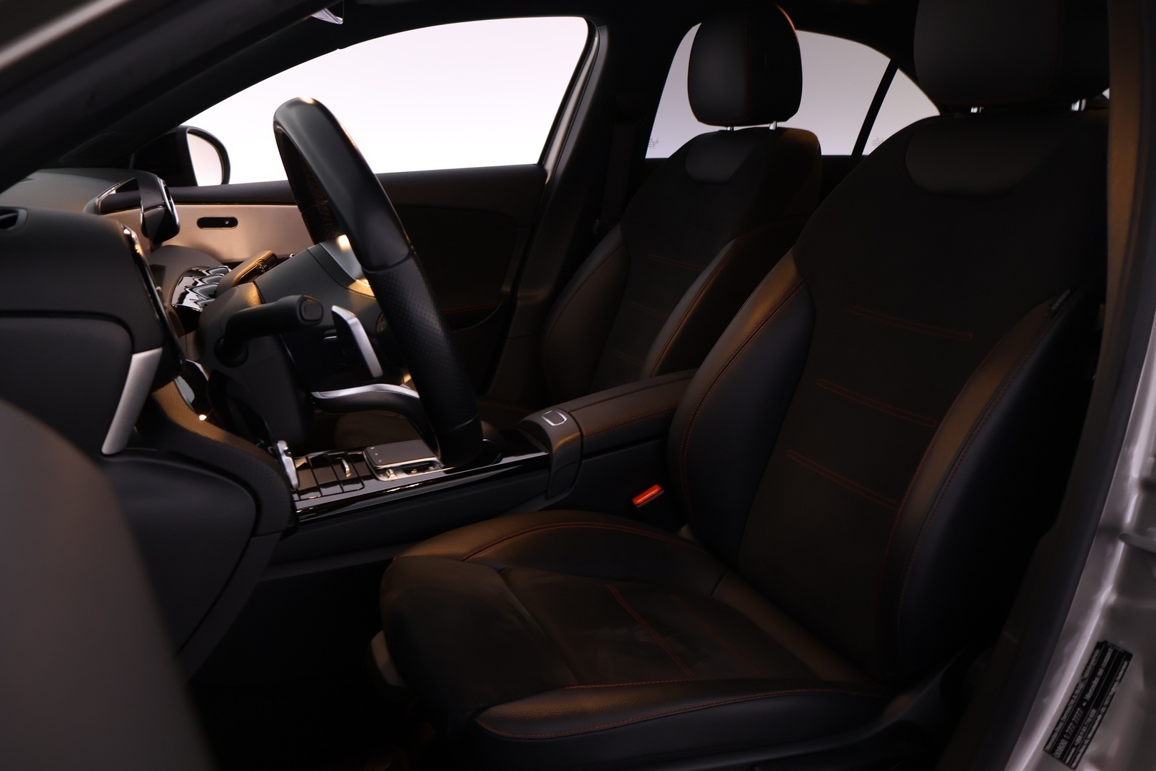 MERCEDES-BENZ A 2020