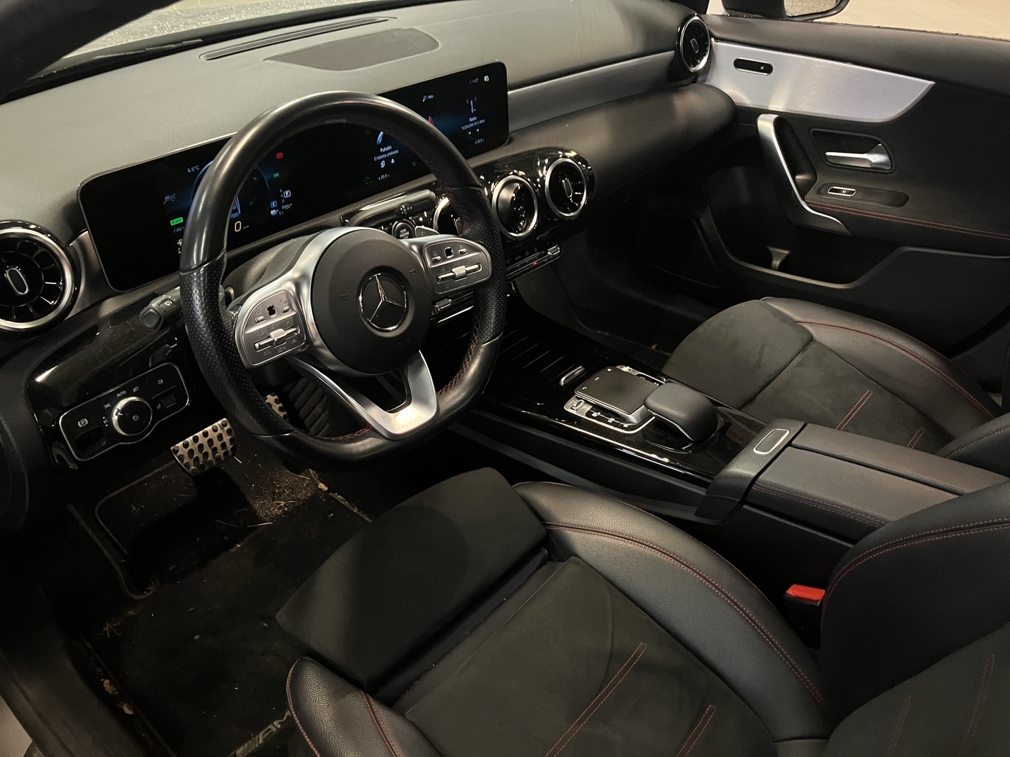 MERCEDES-BENZ A 2020