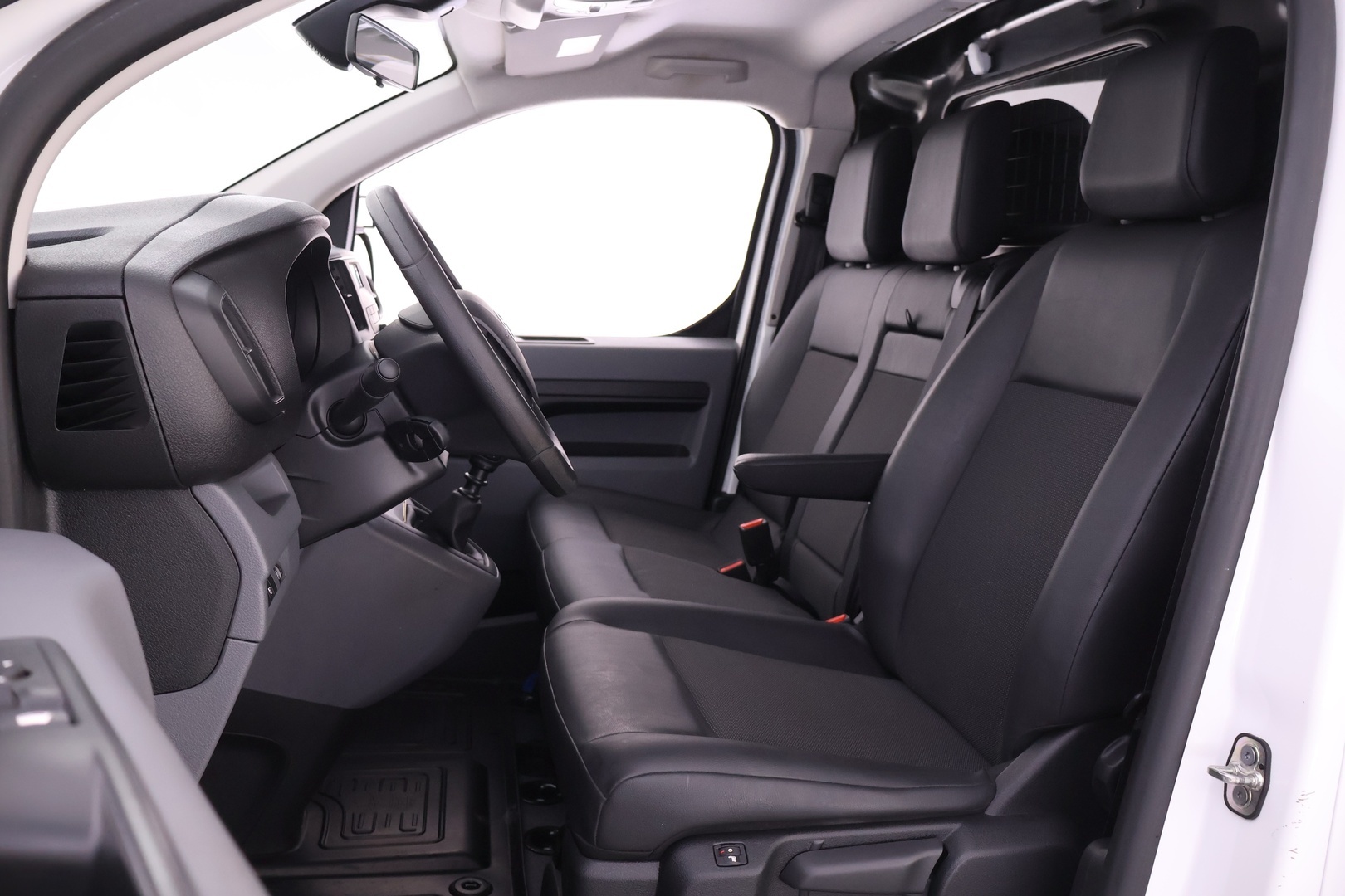 TOYOTA Proace 2021