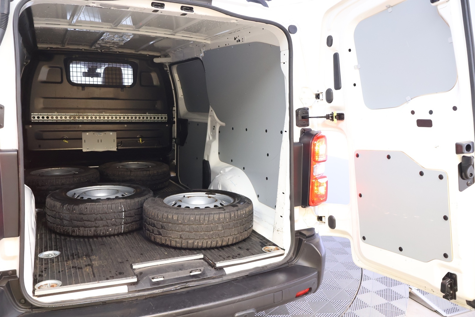 TOYOTA Proace 2021