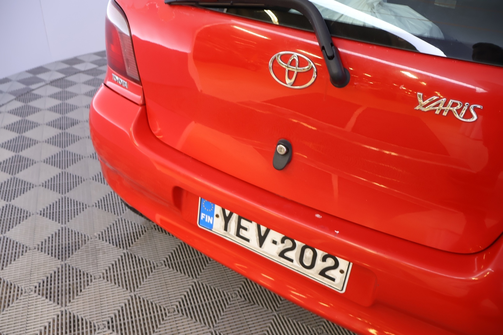 TOYOTA Yaris 2003