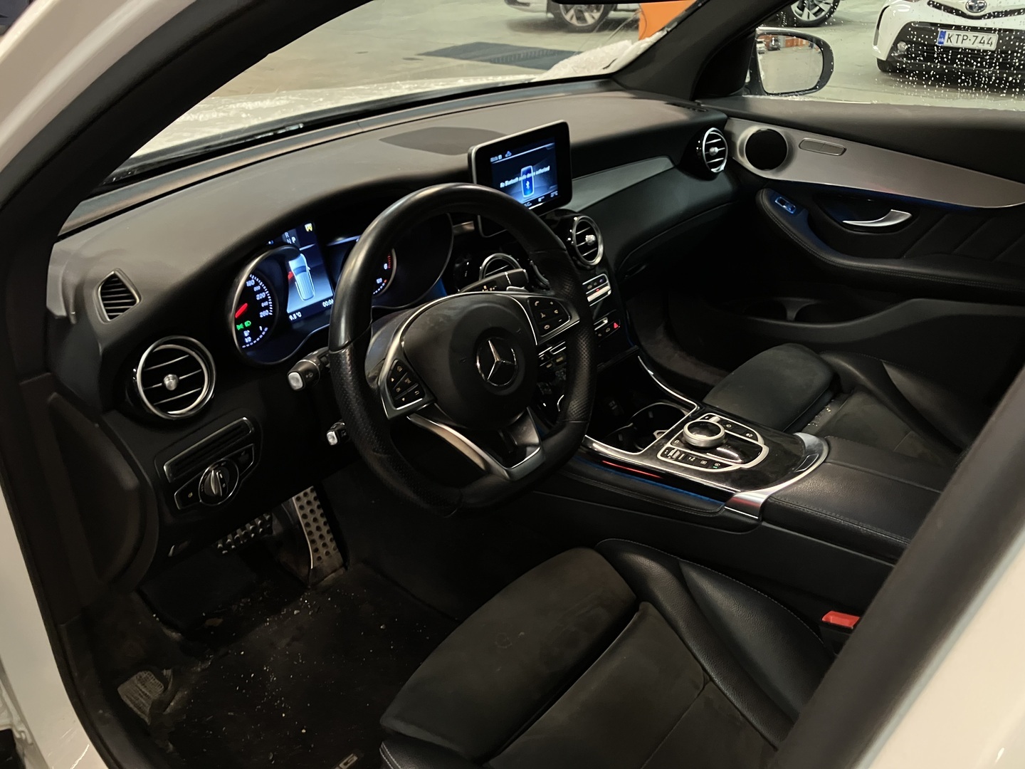 MERCEDES-BENZ GLC 2019