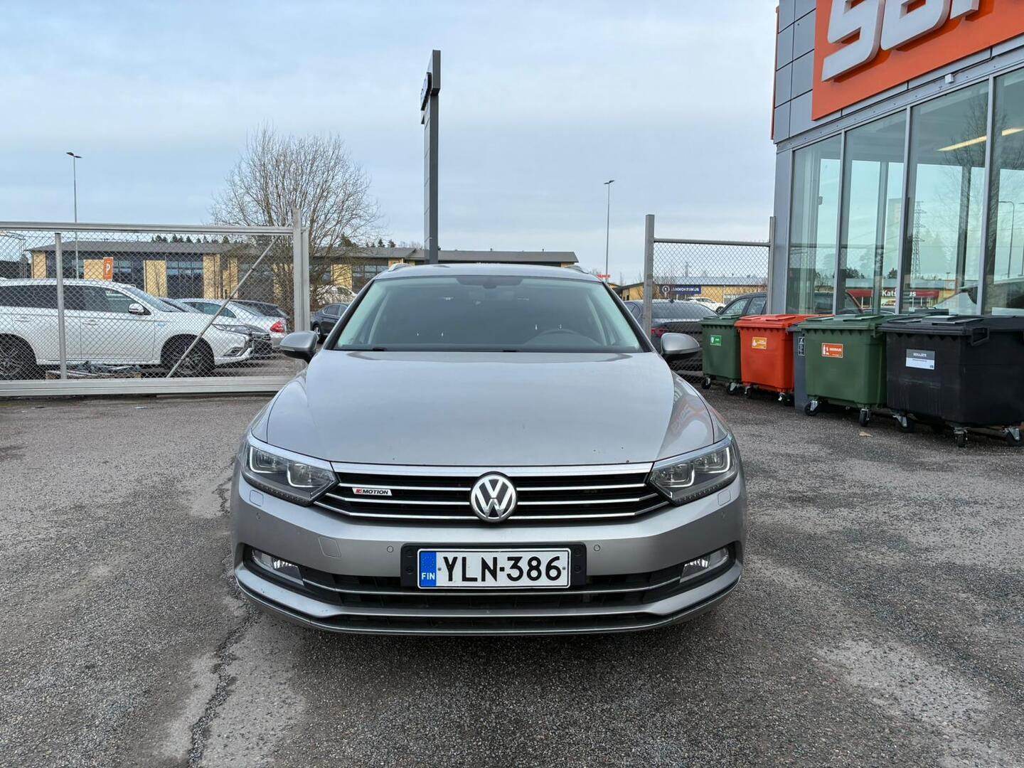 VOLKSWAGEN Passat 2016
