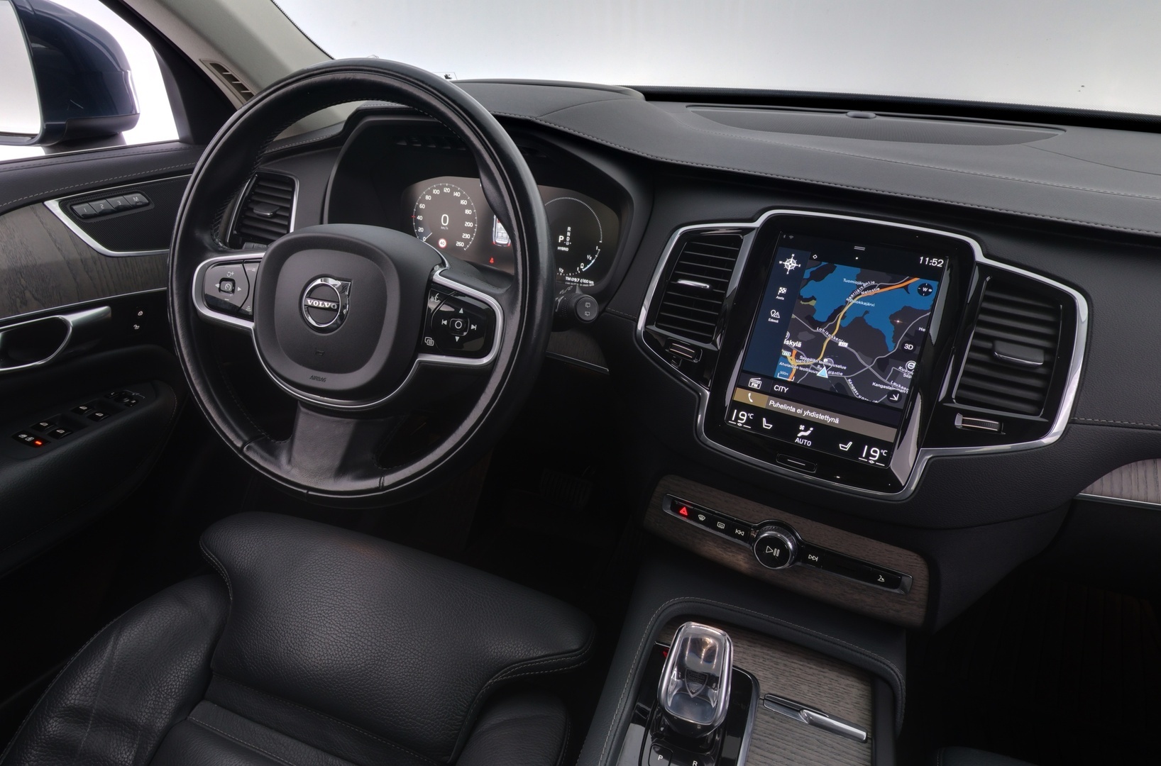 VOLVO XC90 2020