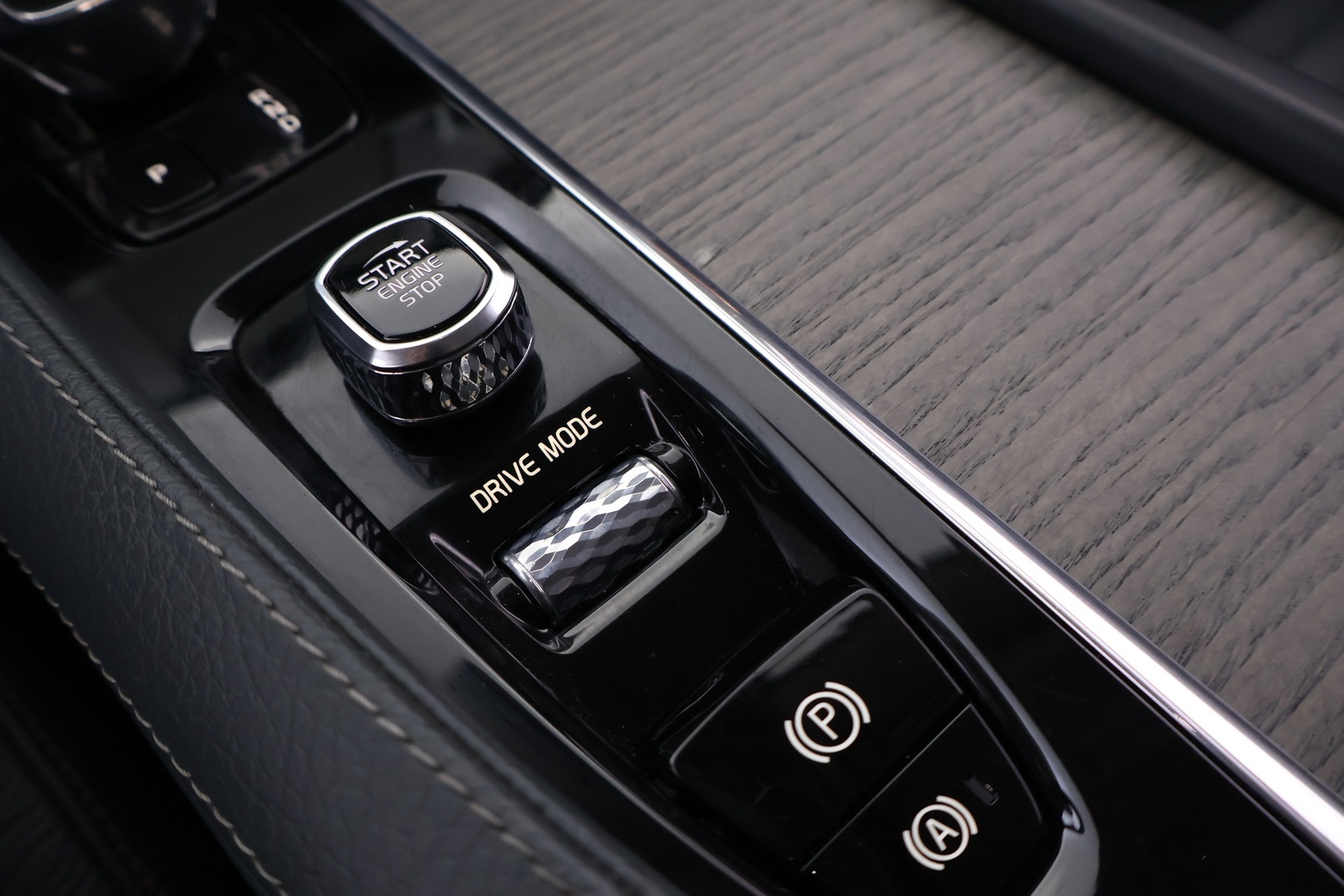 VOLVO XC90 2020