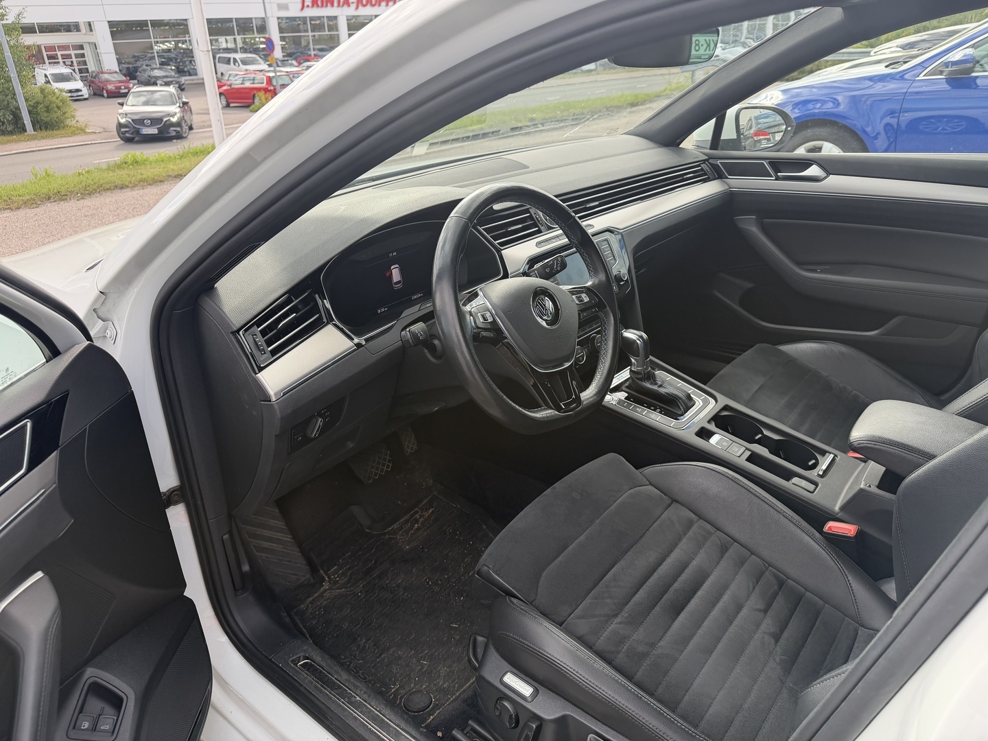 VOLKSWAGEN Passat 2017