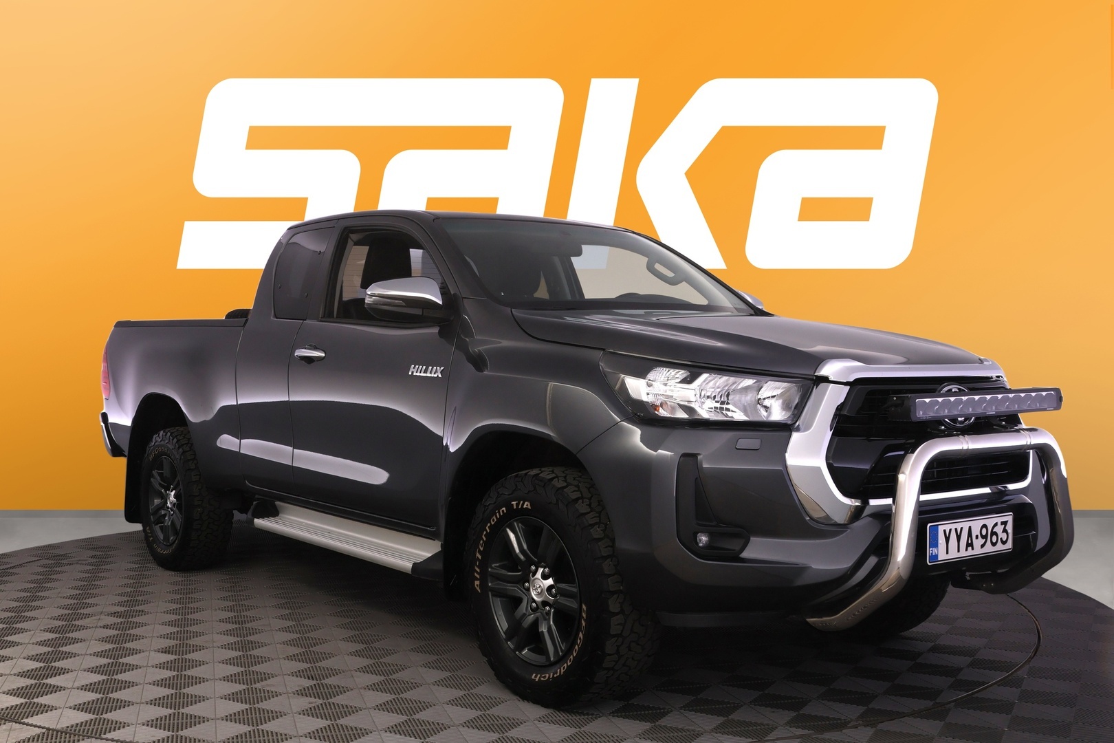 TOYOTA Hilux 2024