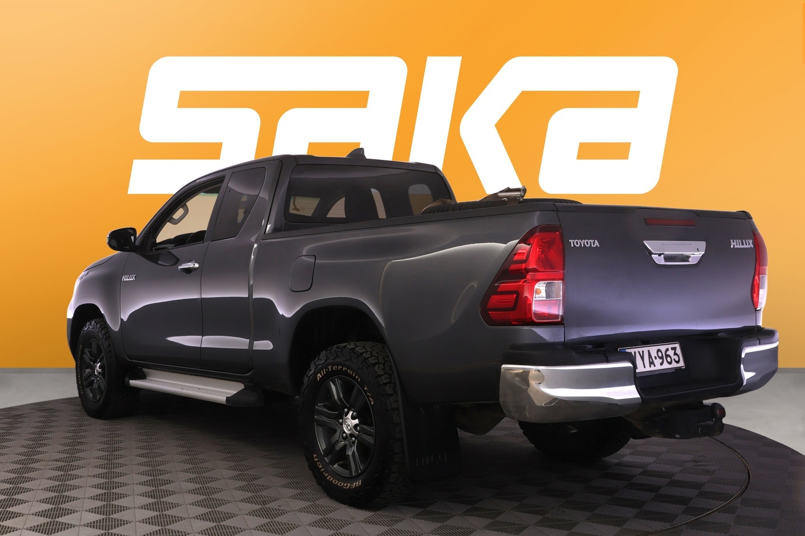 TOYOTA Hilux 2024
