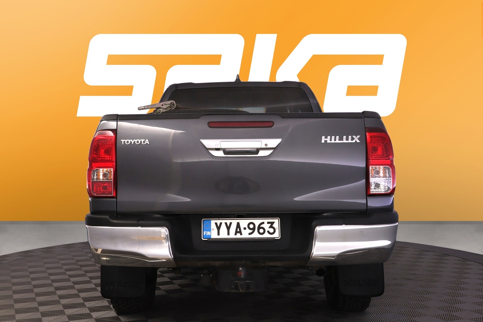 TOYOTA Hilux 2024