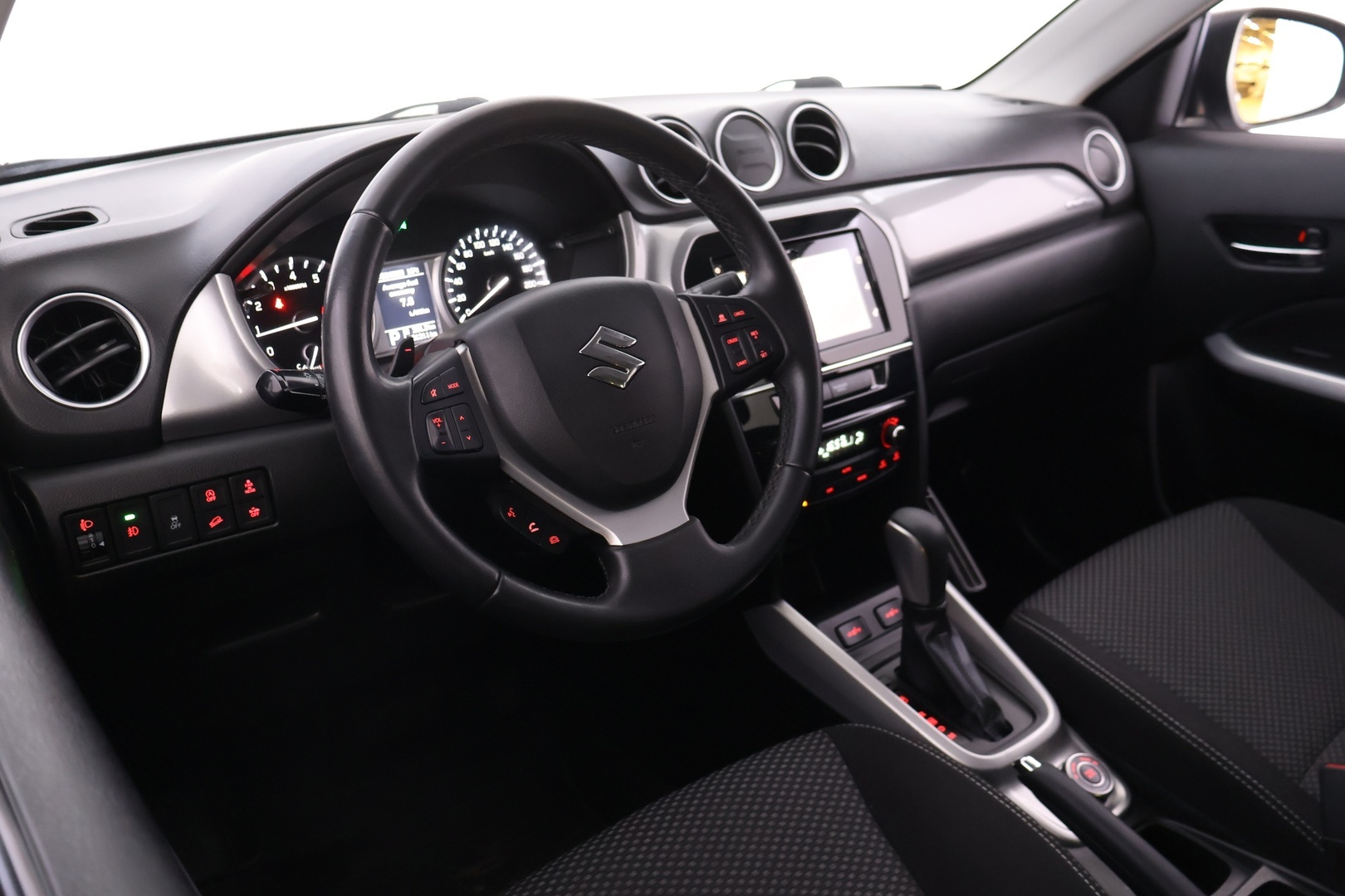 SUZUKI Vitara 2017