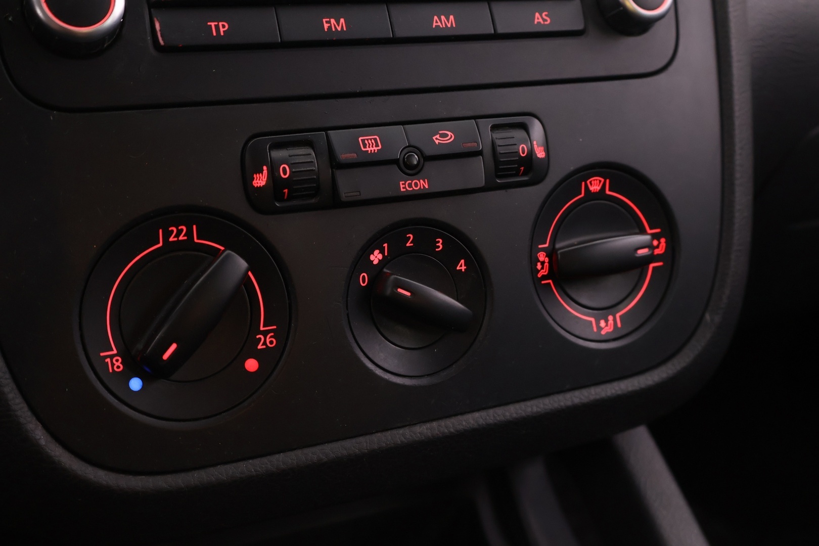 VOLKSWAGEN Golf 2005