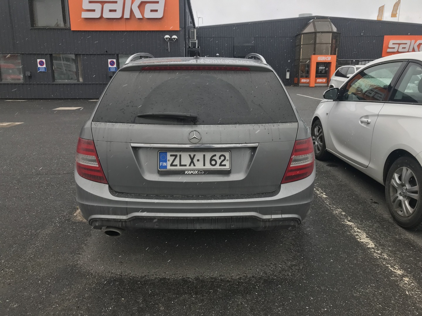 MERCEDES-BENZ C 2011
