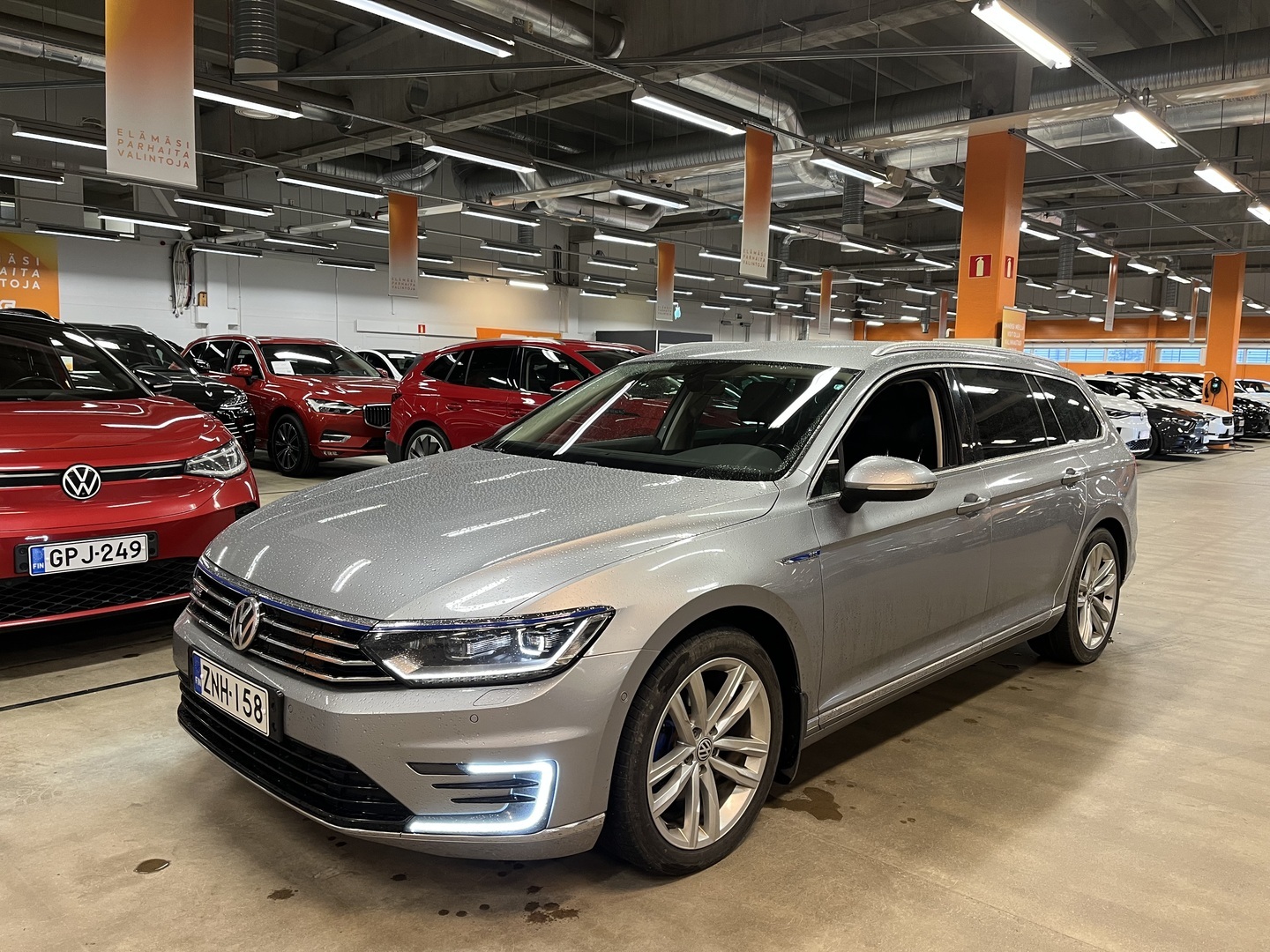VOLKSWAGEN Passat 2018
