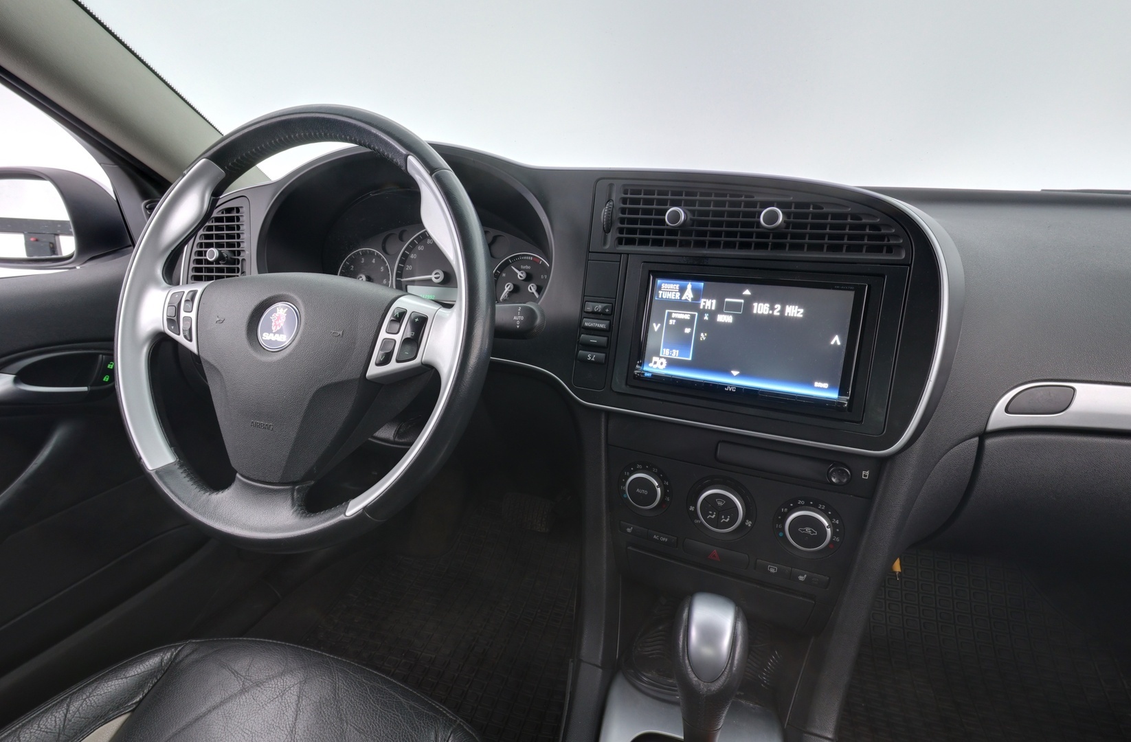 SAAB 9-3 2008