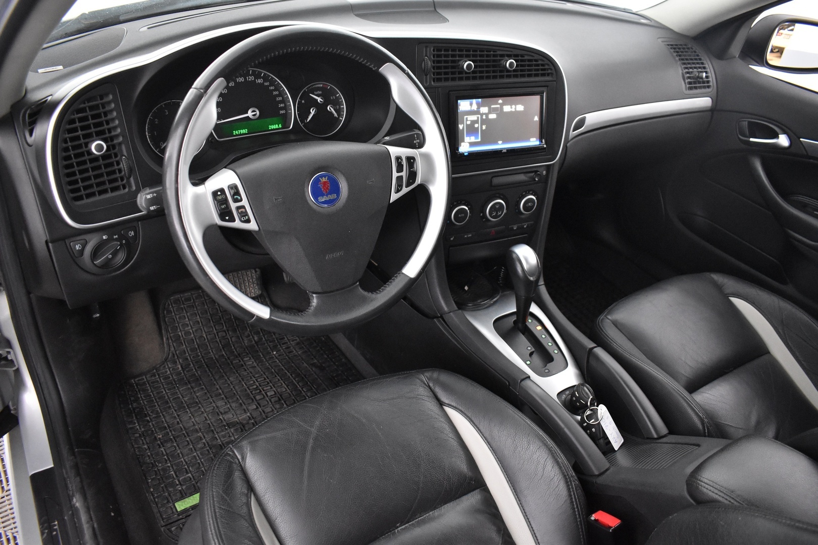 SAAB 9-3 2008