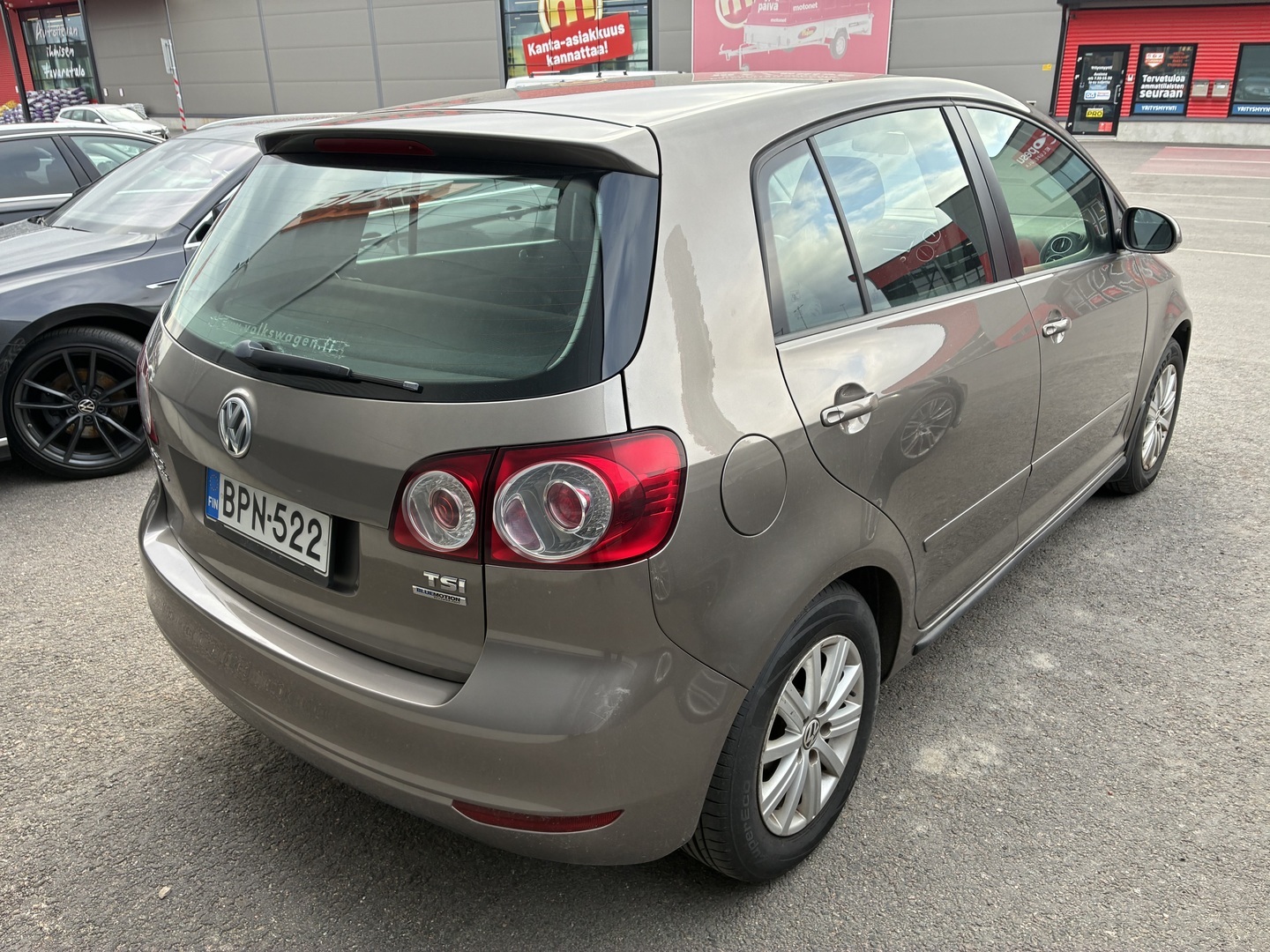 VOLKSWAGEN Golf Plus 2012