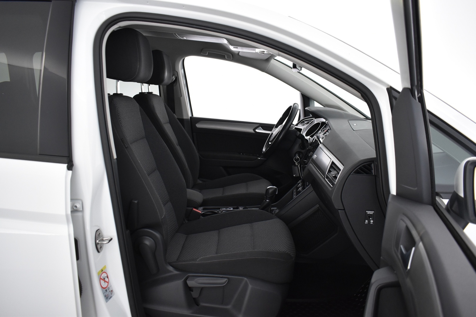 VOLKSWAGEN Touran 2018