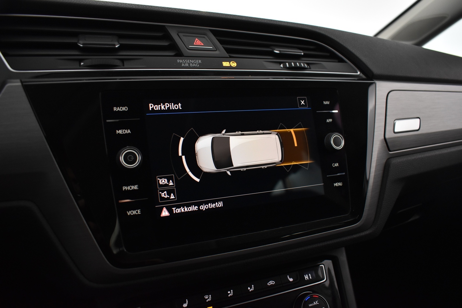 VOLKSWAGEN Touran 2018