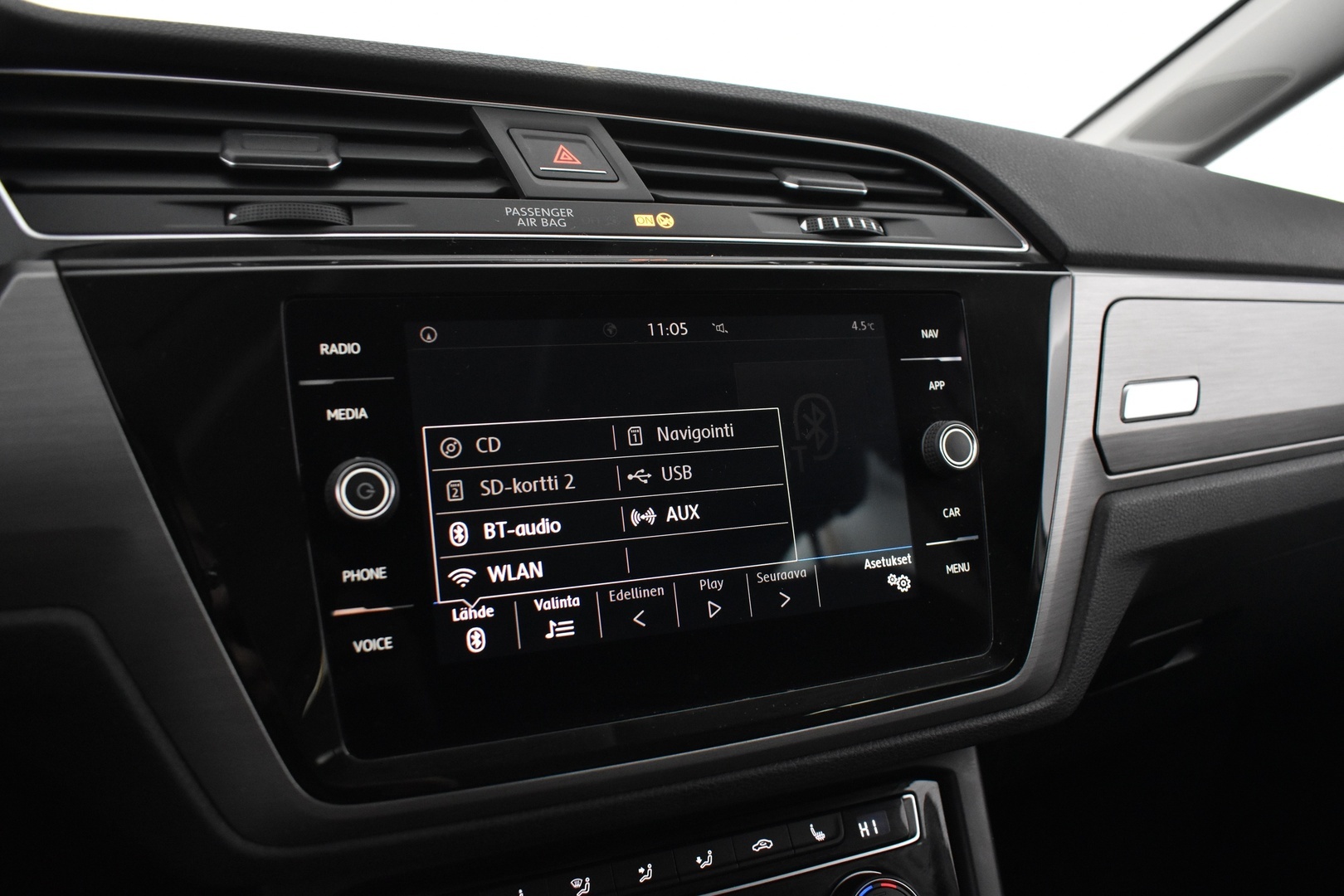 VOLKSWAGEN Touran 2018