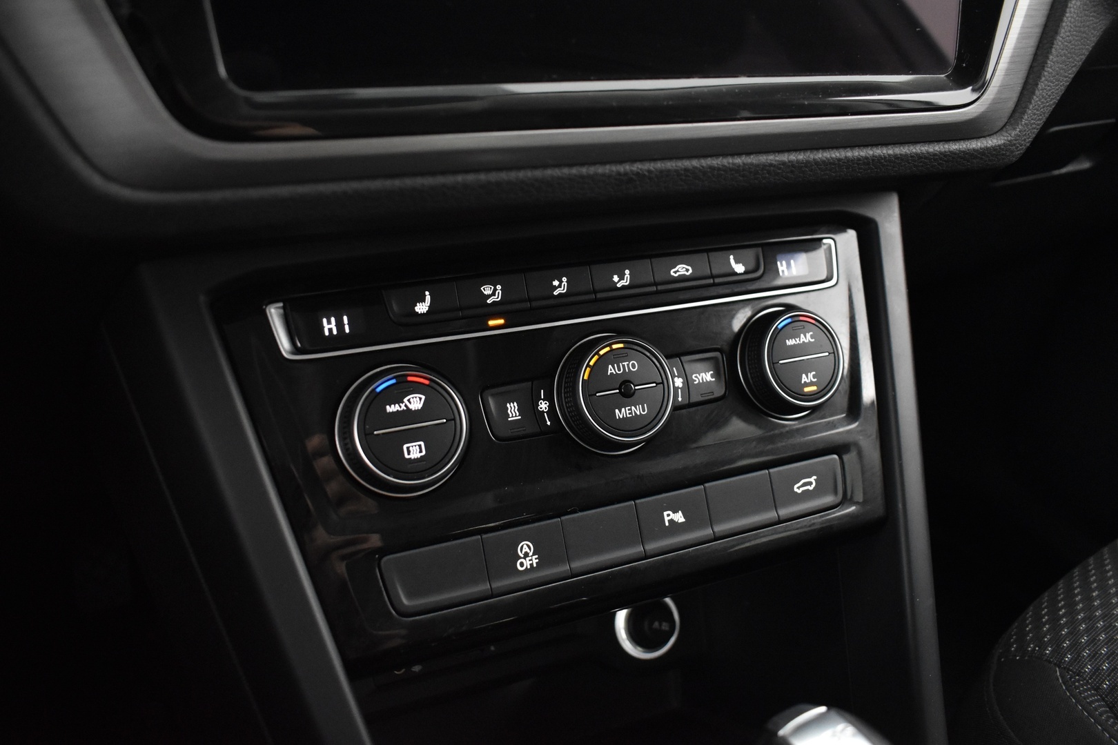 VOLKSWAGEN Touran 2018