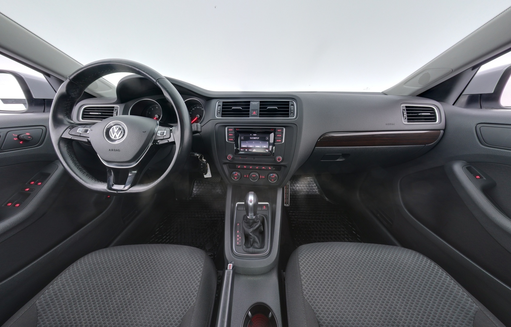 VOLKSWAGEN Jetta 2018