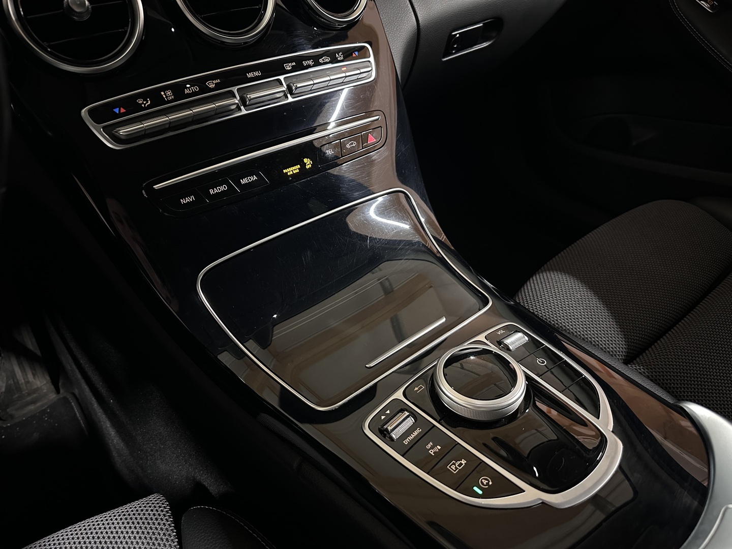 MERCEDES-BENZ C 2019