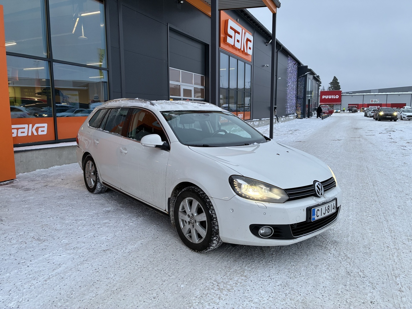 VOLKSWAGEN Golf 2012