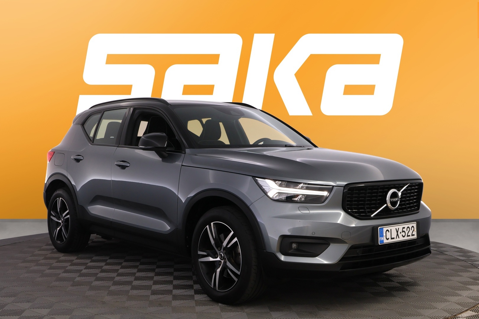 VOLVO XC40 2019